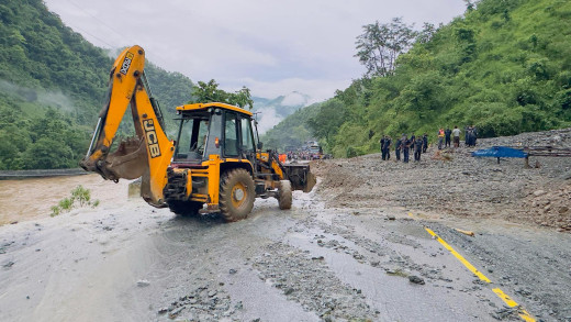 देशभरका ९ वटा सडकखण्ड अवरुद्ध, एक सय ५९ एकतर्फी सञ्चालनमा