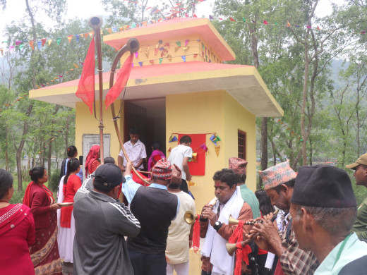 दुर्गा मन्दिरः दलित समुदायले बनाए, गैरदलितले सघाए