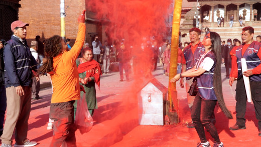 रंगको पर्व फागु नेपालमा, विश्वभर फरक फरक रंगीन पर्व