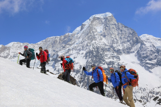 बसन्त ऋतुका लागि १२ टोलीलाई हिमाल आरोहणको अनुमति