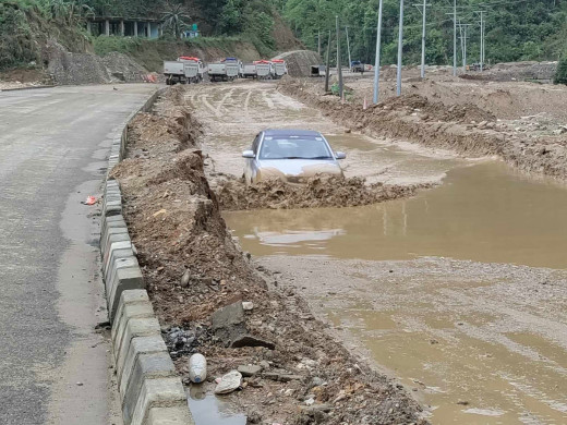 मुग्लिन-पोखरा सडक खण्डकाे पश्चिमतर्फकाे म्याद थप