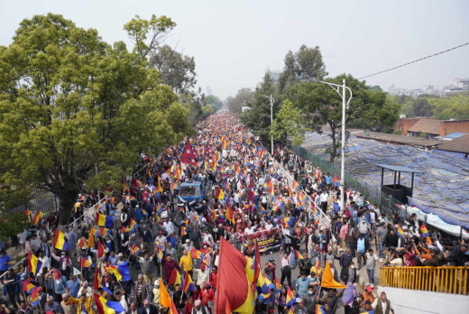 राप्रपाको प्रर्दशनले काठमाडौंमा ट्राफिक जाम 
