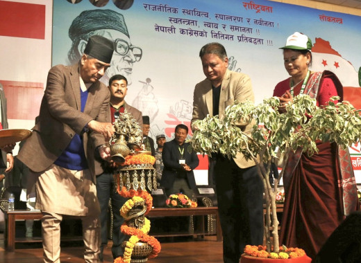 मिडिया सेन्टर हेरेर देउवाले भने– पत्रकारज्यूहरूले हामीलाई सुझाव दिँदै गर्नुहोला