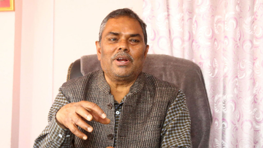 उपप्रधानमन्त्री यादव स्वदेश फिर्ता