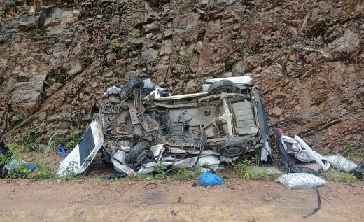 चित्लाङ जाँदै गरेको गाडी दुर्घटना : दुई जनाको मृत्यु