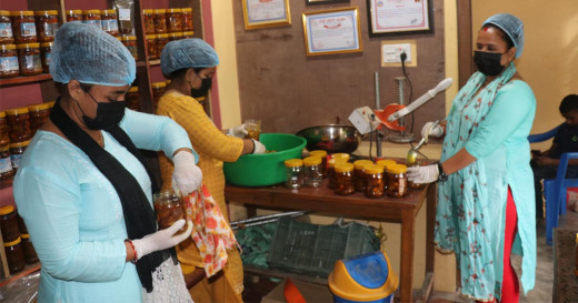 तालिमले बनायो मायालाई उद्योगी, अचार बिक्रीबाट गर्छिन् वार्षिक पाँच लाख आम्दानी