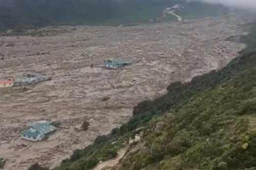 सोलुखुम्बुमा भीषण बाढी, दूधकोशी र भोटेखोलाका तटीय क्षेत्र उच्च जोखिममा
