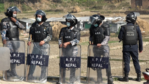 दुर्गा प्रसाईँलाई घरबाट निस्कनै नदिने रणनीति, निवासमा ठूलो सङ्ख्यामा प्रहरी तैनाथ