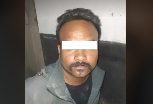 गाडीमा पेस्तोल लिएर हिँडेका युवक पक्राउ