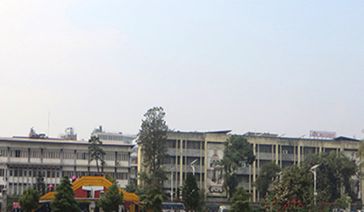 वीर अस्पतालको पर्खाल भत्किँदा चार घाइते