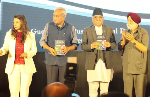 प्रचण्डले सार्वजनिक गरे सरदार प्रित सिंहको जीवनी पुस्तक ‘रोड्स टू भ्याली’