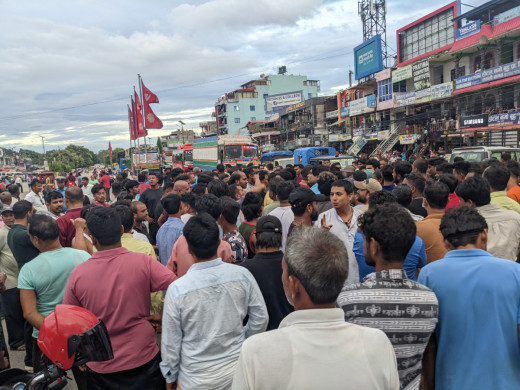 पटकपटक विद्युत अवरुद्ध भएपछि पूर्वपश्चिम राजमार्गमा चक्काजाम 