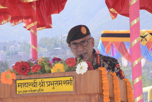 राज्य व्यवस्था समितिले प्रधानसेनापतिलाई बोलायो