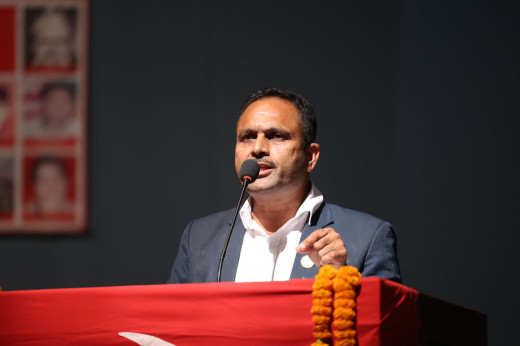 माओवादी बैठकमा ६८ केन्द्रीय सदस्यले धारणा राखे