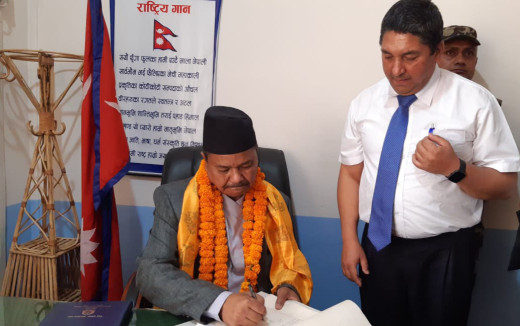 लुम्बिनीमा मन्त्रिपरिषद् विस्तार, थपिए दुई मन्त्री