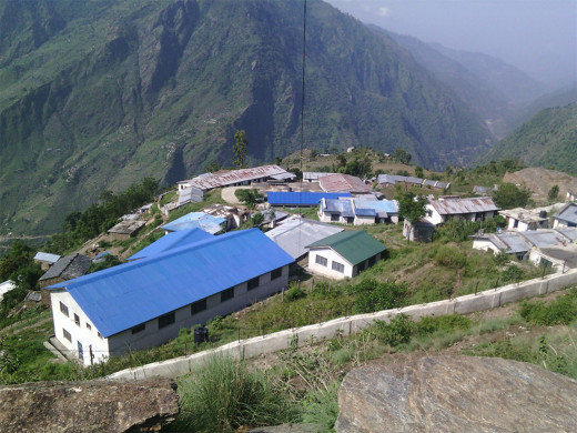 स्थानीयको अवरोधले अस्पतालमा खानेपानी अभाव