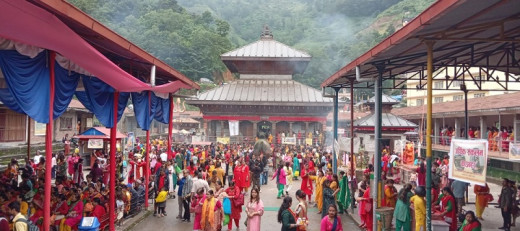डोलेश्वर मन्दिरमा आज भक्तजनले शिला छोएर पूजा गर्न पाउने, खोलियो ४ वटै ढोका
