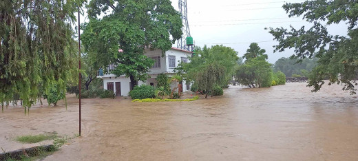 दाङको देउखुरी क्षेत्र डुबानमा