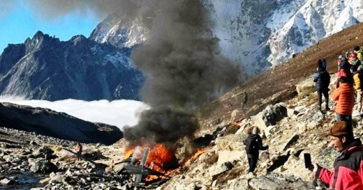 मनाङ एअरको हेलिकप्टर दुर्घटना : घाइते पाइलट खतरामुक्त, दुर्घटनाको कारण तीव्र हावा ?