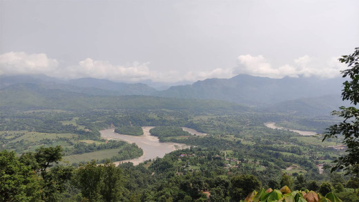 कालीगण्डकी नदी किनारमा पैदलमार्ग