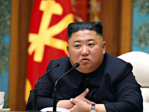 उत्तर कोरियाका नेता किमले गरे मल्टिपल रकेट लन्चर परीक्षणको निरीक्षण