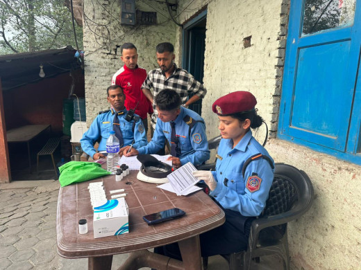 लापसे गरि सवारी चलाउने ५ जना चालक पक्राउ