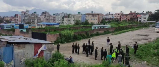 ललिता निवासमा बनेका अस्थायी संरचना हप्ता दिनभित्रमा हटाउन महानगरको निर्देशन 