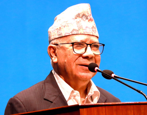 माधव नेपालले भने– ‘नेपालमा दुई दलीय व्यवस्था आउन दिँदैनौँ’