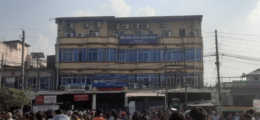 उपचाररत बिरामीको मृत्युपछि आफन्तले गरे अस्पताल तोडफोड, मनमोहन सामुदायिक अस्पताल तनावग्रस्त