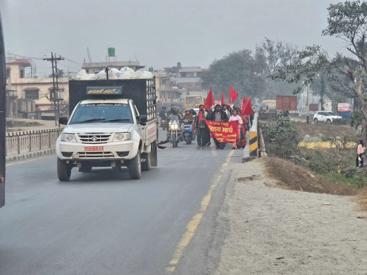 'न्याय मार्च'मा हिँडेका मिटरब्याज पीडित र स्थानीयबीच मकवानपुरमा झडप, २ जना घाइते 