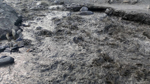 मुस्ताङको मार्फाखोलामा बाढी, बेनी-जोमसोम यातायात अवरुद्ध