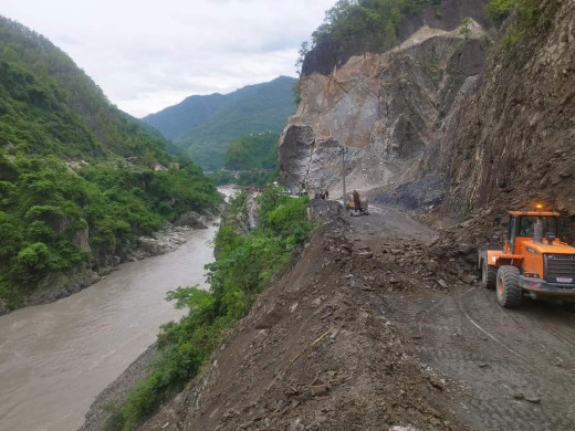 नारायणगढ–मुग्लिन सडक एकतर्फी सञ्चालन