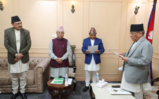राष्ट्रिय सुरक्षा परिषद्का सल्लाहकार बैरागीद्वारा शपथ