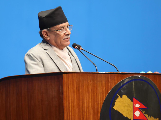 प्रधानमन्त्री प्रचण्डले मागे विश्वासको मत