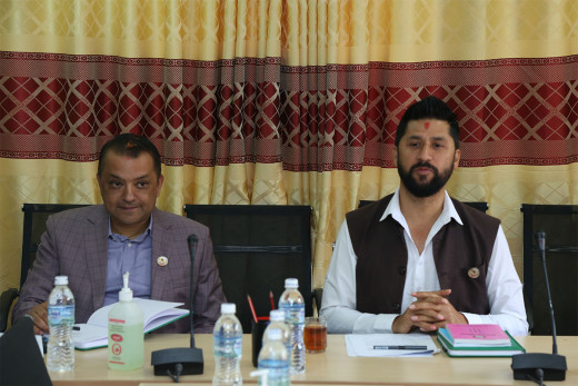 रवि र गगन सँगसँगै, हेर्नुहोस् संसदीय समिति बैठकका तस्बिरहरू 