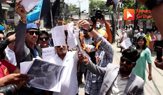 भारतीय दूतावास अगाडि राप्रपाका युवा–विद्यार्थीहरूको विरोध प्रर्दशन