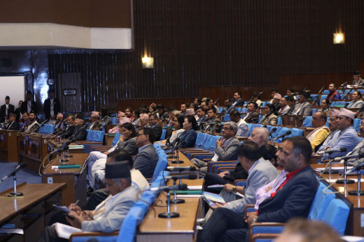 बजेट पारितका लागि संसदमा प्रस्ताव पेस हुँदै, प्रधानमन्त्रीले उठेका प्रश्नको जवाफ दिने