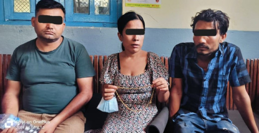 सिक्री चोरेर भाग्ने महिलासहित चोरीमा संलग्न ३ जना पक्राउ 