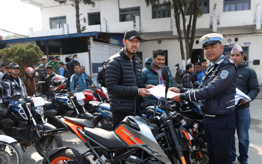 हराएका १७ सवारीसाधन फेलापारि सम्बन्धित धनीलाई हस्तान्तरण