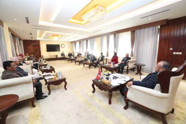 प्रहरी समायोजन प्रक्रिया छिटो टुंग्याउन प्रधानमन्त्रीको निर्देशन