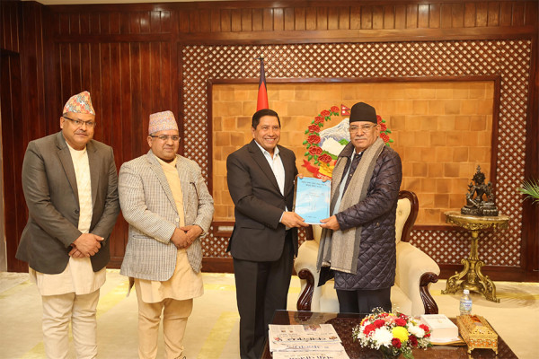 मिटरब्याजसम्बन्धी जाँचबुझ आयोगले प्रधानमन्त्रीलाई बुझायो प्रतिवेदन, ५ हजार १८८ निवेदन फर्छ्यौट