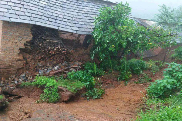  बागलुङ बडिगाड पहिरो : थप दुई जनाको शव भेटियो, एक जना अझै बेपत्ता