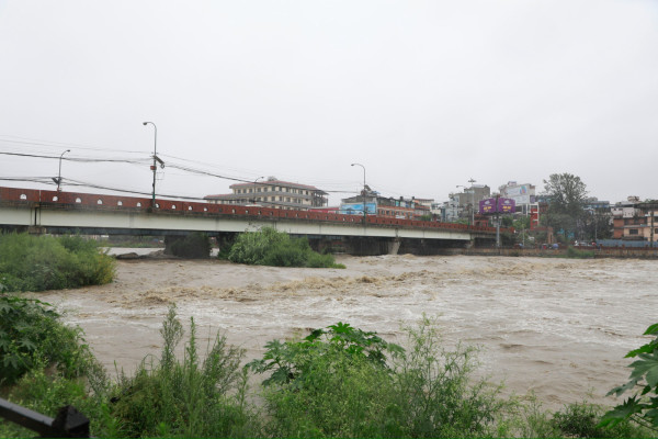 सबै प्रदेशका केही ठाउँमा भारी वर्षा हुने पूर्वानुमान, सतर्कता अपनाउन आग्रह