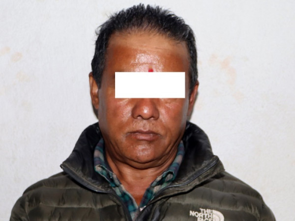 अमेरिका पठाइदिने भन्दै २६ लाख ठगी गरेको आरोपमा ५९ वर्षीय ठकुरी पक्राउ