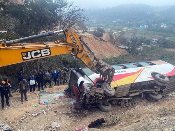 तनहुँमा बस दुर्घटना, २ जनाको मृत्यु