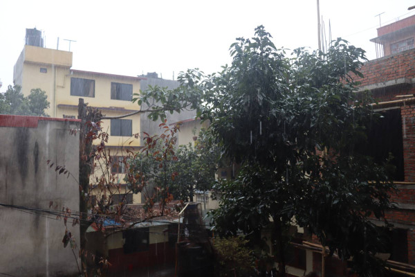 काठमाडौंमा चिसो महसुस,  कर्णाली, लुम्बिनी र सुदूरपश्चिमका केही भागमा हल्का वर्षा