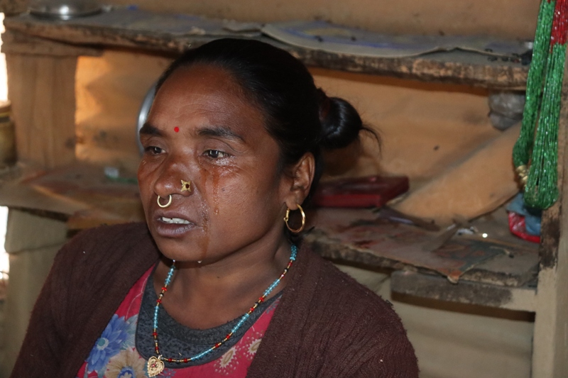 नानिभाउको बिचल्ली, परिवारबाट अपहेलित, सहयोगको याचना