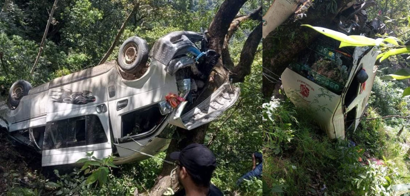 काठमाडौंबाट पोखरा जाँदै गरेको गाडी दुर्घटना