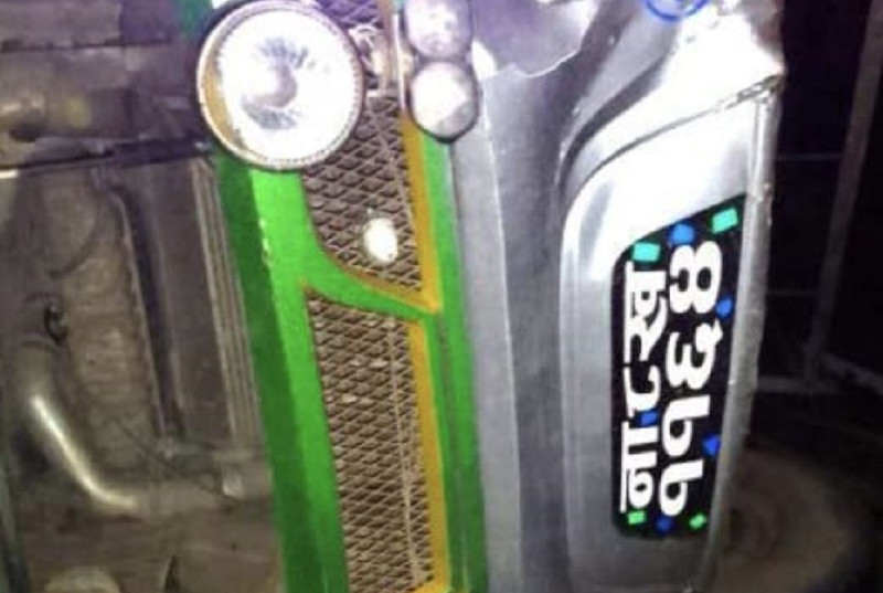 काँकडभिट्टाबाट दाङ जाँदै गरेको यात्रुबस बाराको उनासी पुलमा पल्टियो