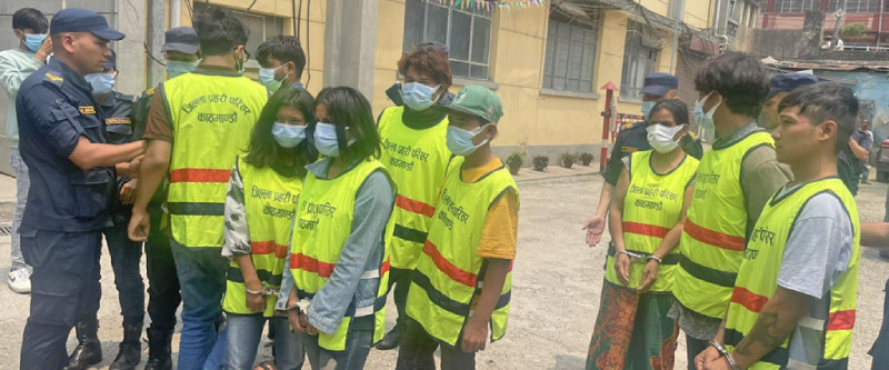 प्रहरी जवानको हत्यामा संलग्न ६ जना जेल चलान 